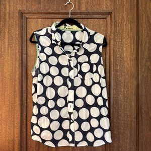 What’s better than a crisp light sleeveless top in the summer?
